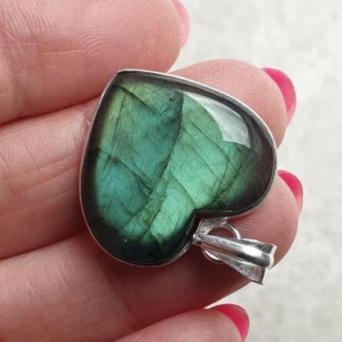 Labradorite pendant 24x23 mm no A27 Labradorite pendant 24x23 mm no A27