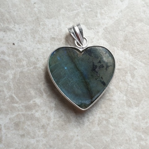 Labradorite pendant 24x23 mm no A46 Labradorite pendant 24x23 mm no A46