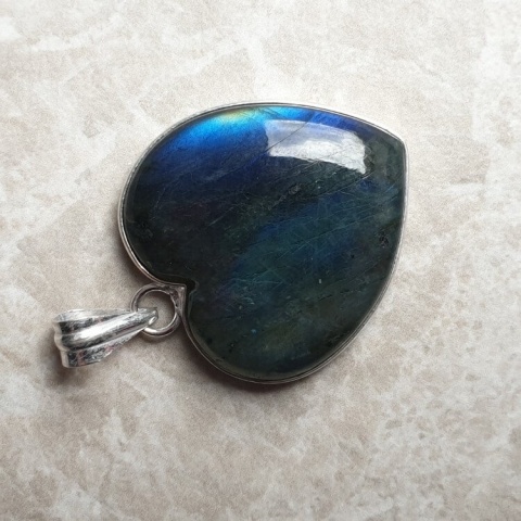 Labradorite pendant 27x27 mm no A7 Labradorite pendant 27x27 mm no A7
