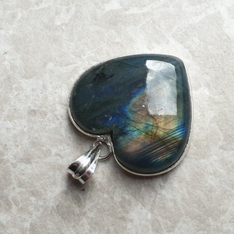 Labradorite pendant 28x25 mm no 994 Labradorite pendant 28x25 mm no 994