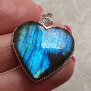 Labradorite pendant 28x26 mm no A13