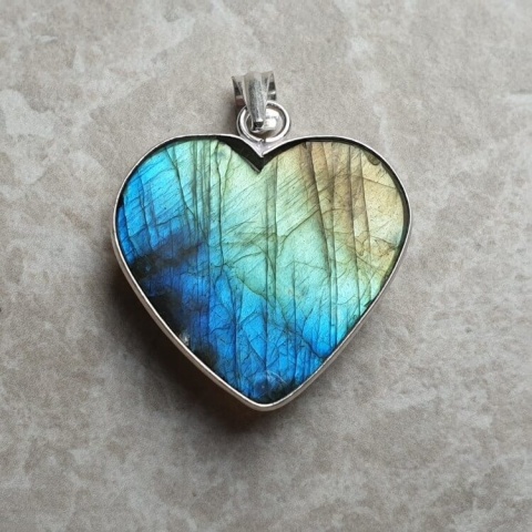 Labradorite pendant 28x26 mm no A13 Labradorite pendant 28x26 mm no A13