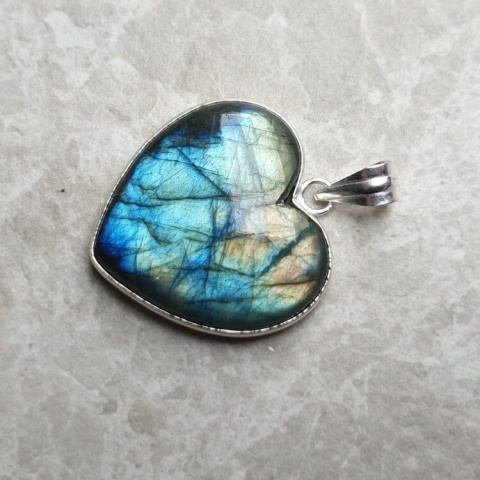 Labradorite pendant 28x27 mm no 976 Labradorite pendant 28x27 mm no 976