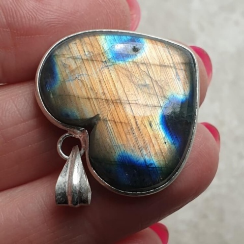 Labradorite pendant 29x25 mm no A26 Labradorite pendant 29x25 mm no A26