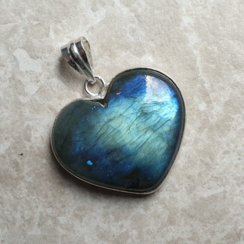 Labradorite pendant 29x25 mm no A37 Labradorite pendant 29x25 mm no A37