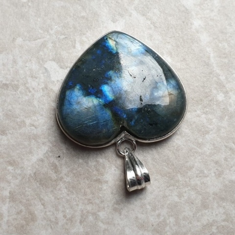 Labradorite pendant 29x26 mm no A5 Labradorite pendant 29x26 mm no A5