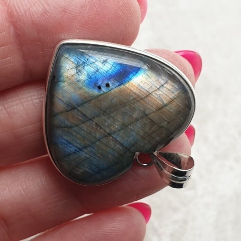 Labradorite pendant 29x27 mm no A15 Labradorite pendant 29x27 mm no A15