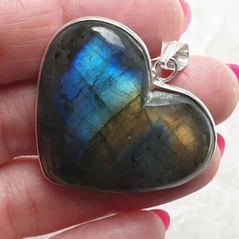 Labradorite pendant 29x32 mm no 989 Labradorite pendant 29x32 mm no 989