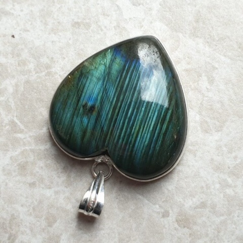 Labradorite pendant 30x30 mm no 999 Labradorite pendant 30x30 mm no 999