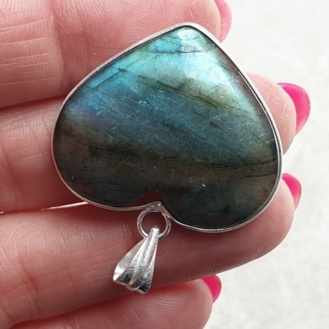 Labradorite pendant 32x27 mm no 993 Labradorite pendant 32x27 mm no 993