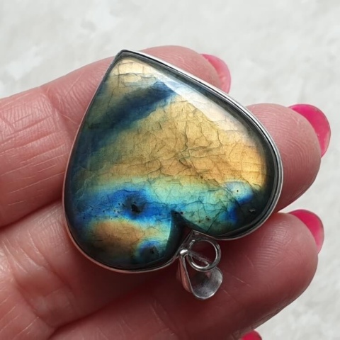 Labradorite pendant 32x30 mm no 960 Labradorite pendant 32x30 mm no 960