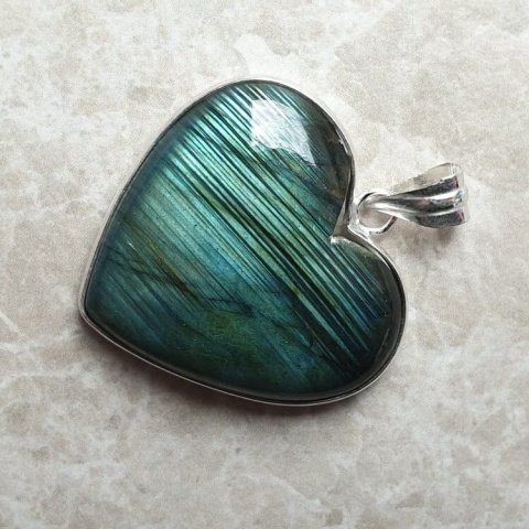 Labradorite pendant 32x30 mm no 986 Labradorite pendant 32x30 mm no 986