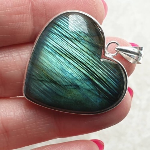 Labradorite pendant 32x30 mm no 986 Labradorite pendant 32x30 mm no 986