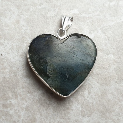 Labradorite pendant 32x30 mm no 986 Labradorite pendant 32x30 mm no 986
