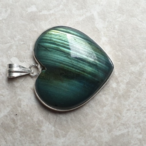 Labradorite pendant 32x30 mm no A14 Labradorite pendant 32x30 mm no A14
