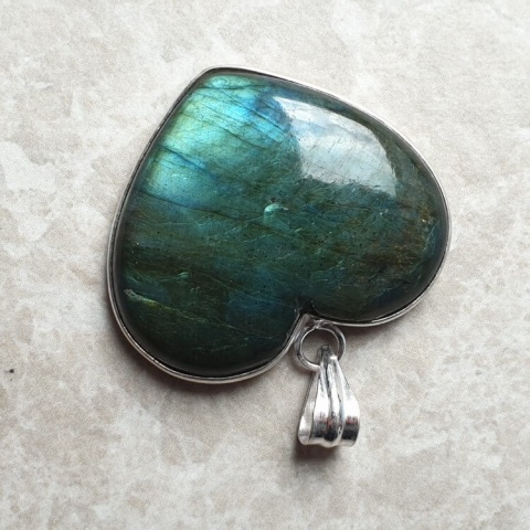 Labradorite pendant 33x28 mm no 997 Labradorite pendant 33x28 mm no 997
