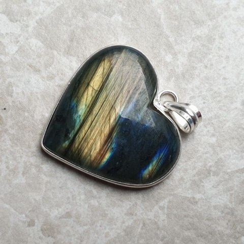 Labradorite pendant 33x29 mm no 968 Labradorite pendant 33x29 mm no 968