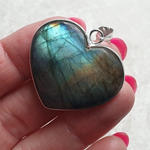 Labradorite pendant 33x29 mm no A9 Labradorite pendant 33x29 mm no A9