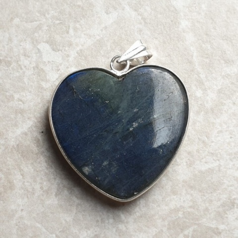 Labradorite pendant 33x31 mm no A40 Labradorite pendant 33x31 mm no A40