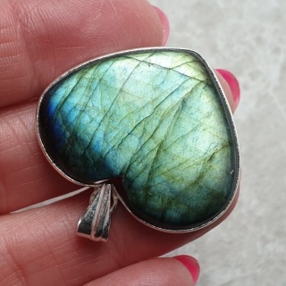 Labradorite pendant 35x28 mm no 955
