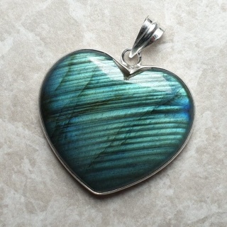Labradorite pendant 35x30 mm no 962