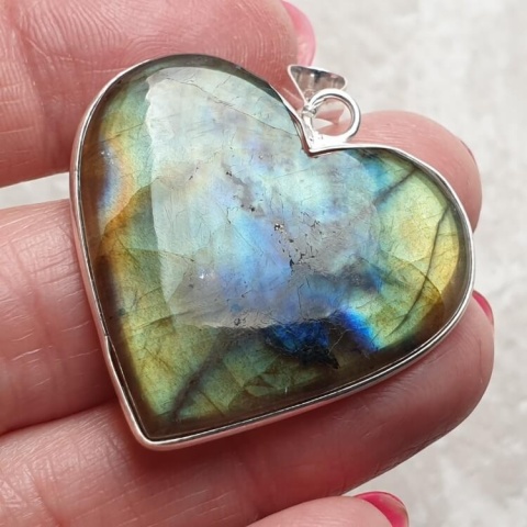 Labradorite pendant 35x32 mm no A1 Labradorite pendant 35x32 mm no A1