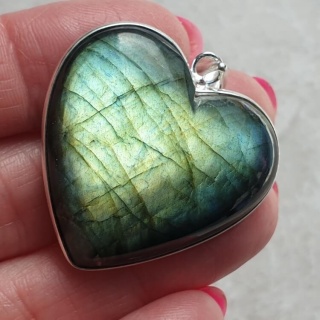Labradorite pendant 35x33 mm no 958