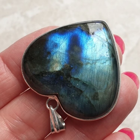 Labradorite pendant 36x32 mm no 973 Labradorite pendant 36x32 mm no 973
