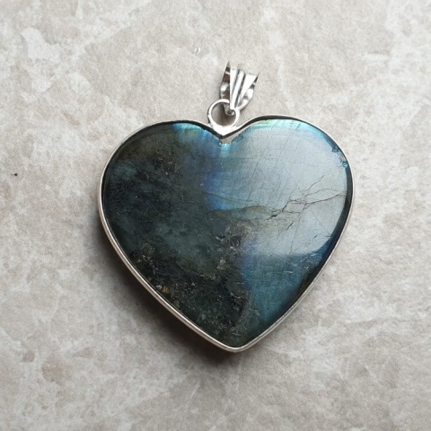 Labradorite pendant 36x32 mm no 973 Labradorite pendant 36x32 mm no 973