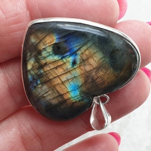 Labradorite pendant 36x33 mm no 956 Labradorite pendant 36x33 mm no 956