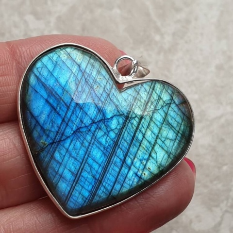 Labradorite pendant 37x32 mm no 974 Labradorite pendant 37x32 mm no 974