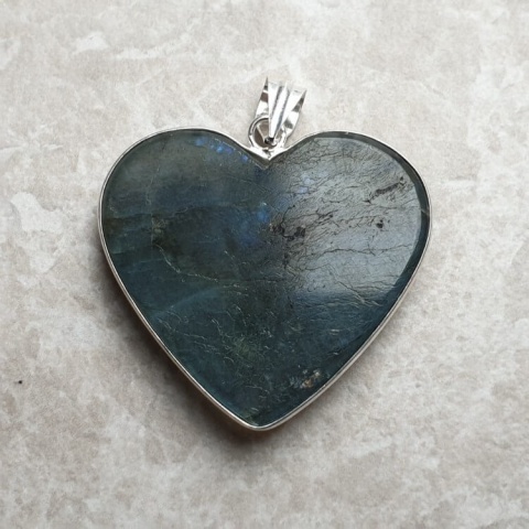 Labradorite pendant 37x33 mm no 972 Labradorite pendant 37x33 mm no 972