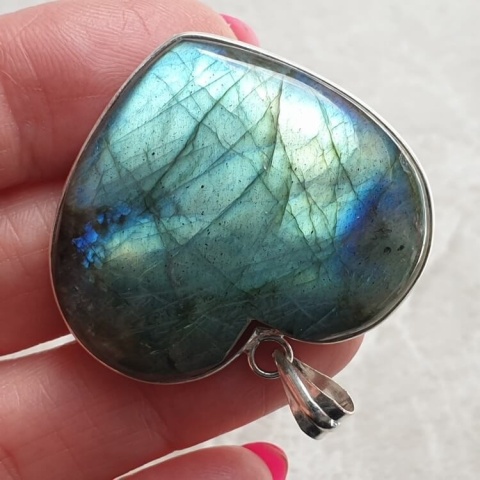 Labradorite pendant 38x33 mm no 957