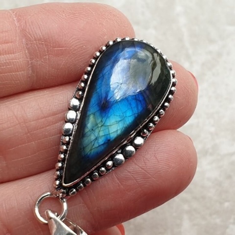 Labradorite pendant 13x15 mm no A177 Labradorite pendant 13x15 mm no A177