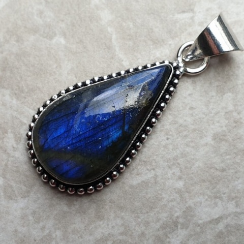 Labradorite pendant 19x16 mm no A139 Labradorite pendant 19x16 mm no A139