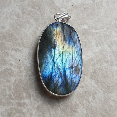 Labradorite pendant 19x24 mm no A333 Labradorite pendant 19x24 mm no A333