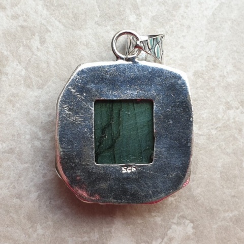 Labradorite pendant 21x20 mm no A173 Labradorite pendant 21x20 mm no A173