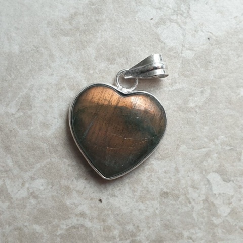 Labradorite pendant 21x20 mm no A54 Labradorite pendant 21x20 mm no A54