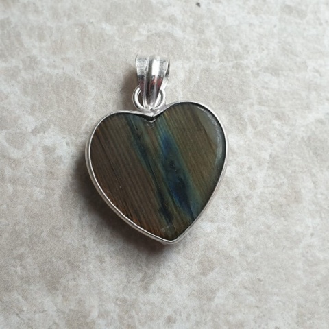 Labradorite pendant 21x21 mm no A53 Labradorite pendant 21x21 mm no A53