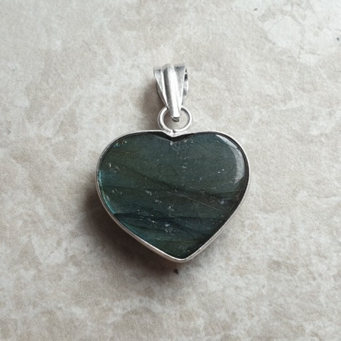Labradorite pendant 22x18 mm no A52 Labradorite pendant 22x18 mm no A52