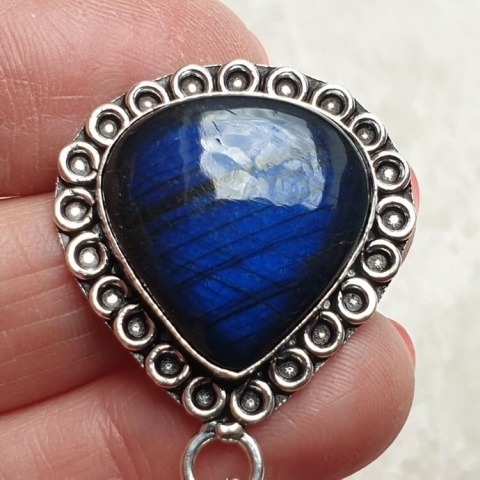 Labradorite pendant 22x22 mm no A254 Labradorite pendant 22x22 mm no A254