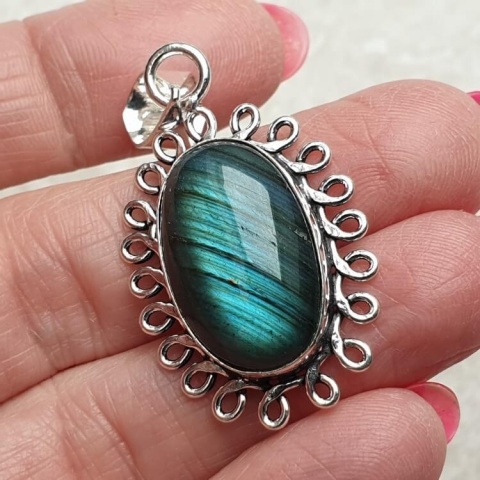Labradorite pendant 23x15 mm no A74 Labradorite pendant 23x15 mm no A74