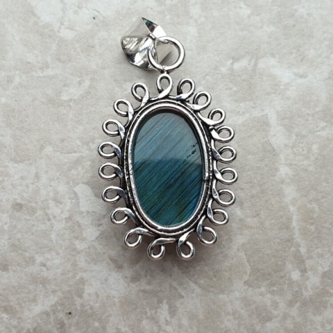 Labradorite pendant 23x15 mm no A74 Labradorite pendant 23x15 mm no A74