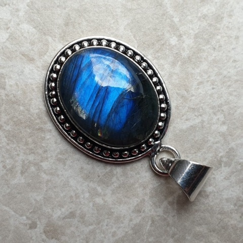Labradorite pendant 23x18 mm no A143 Labradorite pendant 23x18 mm no A143