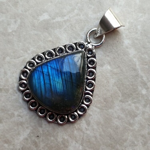 Labradorite pendant 23x20 mm no A245 Labradorite pendant 23x20 mm no A245