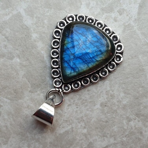 Labradorite pendant 23x21 mm no A192 Labradorite pendant 23x21 mm no A192