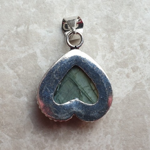 Labradorite pendant 23x22 mm no A247 Labradorite pendant 23x22 mm no A247
