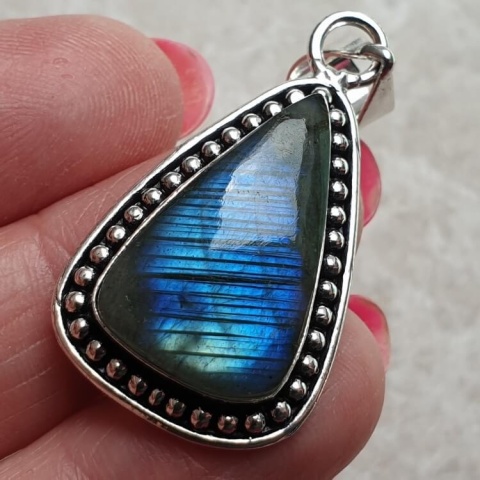 Labradorite pendant 24x15 mm no A128 Labradorite pendant 24x15 mm no A128