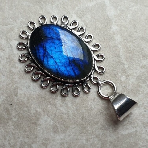 Labradorite pendant 24x17 mm no A252 Labradorite pendant 24x17 mm no A252