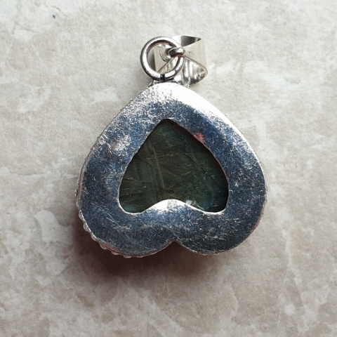 Labradorite pendant 24x22 mm no A250 Labradorite pendant 24x22 mm no A250